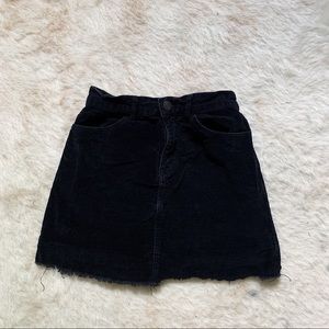 BRANDY MELVILLE BLACK CORDUROY SKIRT